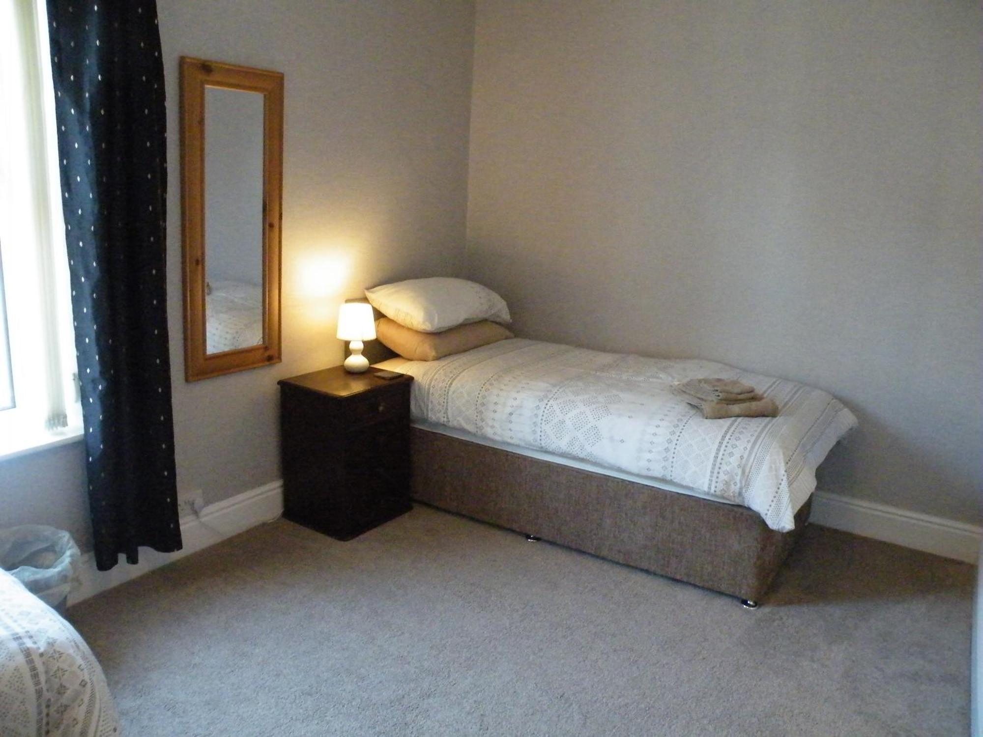 Holiday home Family Near Centre - New King Bed!